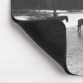 Tapis De Souris Chevaux buvant de et traversant une rivière (Coin)