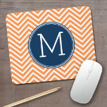 Tapis De Souris Chevrons de marine et d'orange avec Monogramme per<br><div class="desc">Un design préppant aux couleurs fraîches et joyeuses. Si vous devez ajuster les monogrammes,  cliquez sur le bouton customiser et apporter des modifications.</div>