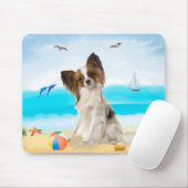 Tapis De Souris Chien de Papillon sur la plage (Avec souris)