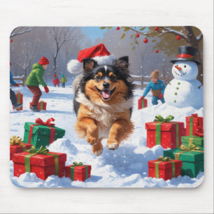 Tapis De Souris Chien Keeshond courant dans la neige avec un chape