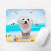 Tapis De Souris Chien maltais sur la plage (Avec souris)