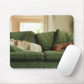 Tapis De Souris Chiens dormant sur un canapé (Avec souris)