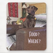 Tapis De Souris Chocolat labrador retriever sur la chaise (Devant)