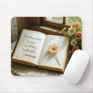Tapis De Souris Citation écrite dans un vieux livre ouvert