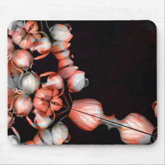 Tapis De Souris "Cœur blanc dans noir venant du soleil"