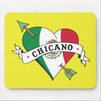 Tapis De Souris Coeur chicano de tatouage avec le drapeau mexicain