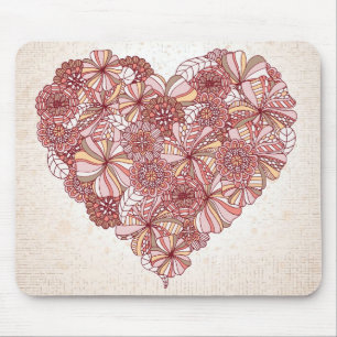 Tapis De Souris Coeur fait de fleurs tirées par la main