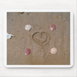 Tapis De Souris coeur sur la plage coquillages roses
