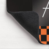 Tapis De Souris Contrôleurs oranges et noirs de monogramme (Coin)