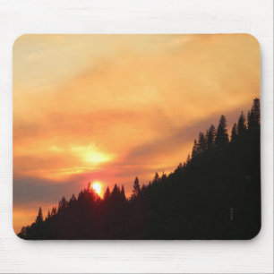 Tapis De Souris Coucher de soleil sur les montagnes...