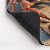 Tapis De Souris Crab Reading a Message on a Beach (Coin)