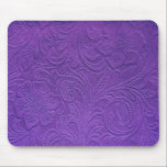 Tapis De Souris Cuir pourpre - Conception florale intégrée<br><div class="desc">Cuir pourpre avec motif floral gaufré. Voir d'autres tapis de souris personnalisés de ArtOnWear.</div>