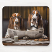 Tapis De Souris Cute basset hounds lecture journal (Devant)