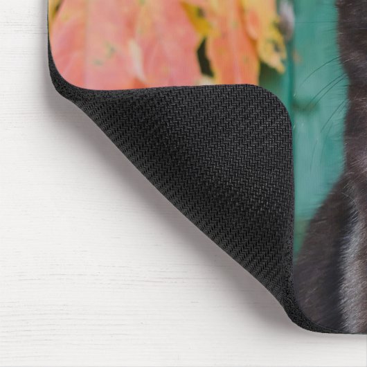 Tapis De Souris Cute chaton noir avec porte bleue Feuille rouge — (Coin)