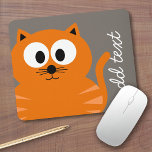 Tapis De Souris Cute Orange Fat Chat avec Taupe Personnalisé<br><div class="desc">Un chat kitty moderne et simple aux couleurs tendance. Vous pouvez ajouter un nom,  un monogramme ou un autre texte personnalisé. Si vous avez besoin de déplacer l'art autour,  cliquez sur le bouton personnaliser pour apporter des modifications.</div>