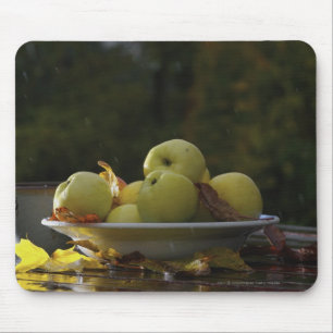 Tapis De Souris Cuvette de pommes et de feuille