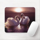 Tapis De Souris Cygnes affectueux formant un coeur (Avec souris)