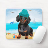 Tapis De Souris Dachshund Dog sur la plage (Avec souris)