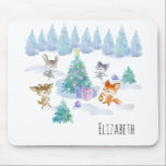 Tapis De Souris Danse Animaux de forêt Noël Aquarelle<br><div class="desc">Une mousepad avec une scène de Noël fantaisiste. De joyeux animaux de la forêt dansent autour d'un arbre de Noël décoré. Design d'aquarelle de vacances festive.</div>