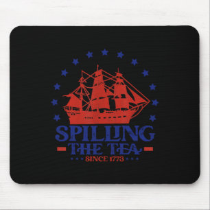 Tapis De Souris De Juillet Spilling Le Thé Depuis 1773 Histoire En
