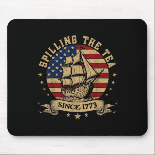 Tapis De Souris De Juillet Spilling Le Thé Depuis 1773 Histoire En