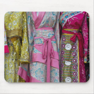 Tapis De Souris Détails et motifs de certaines des robes