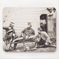 Difficultés dans le camp (colonel Lowe et