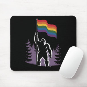 Tapis De Souris Drapeau de fierté progressiste LGBTQ Bigfoot Rock 