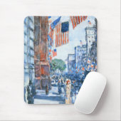 Tapis De Souris Drapeaux Cinquième Avenue par Childe Hassam, Art V (Avec souris)