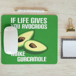Tapis De Souris Drôle Guacamole Avocado Joke<br><div class="desc">Si la vie vous donne des avocats,  faites du guacamole. Un jeu amusant sur le vieil adage pour faire des citrons à partir de citrons. Un humour de cuisine mexicaine pour un gourmet qui aime les plaisanteries mignonnes.</div>