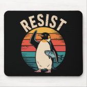 Tapis De Souris Drôle Penguin Résiste À La Manifestation Contre Le (Devant)