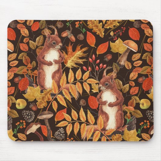 Tapis De Souris Écureuils automnaux et flore sur brun foncé (Devant)