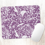 Tapis De Souris Élégant Folle Botanique Violet<br><div class="desc">Jolies silhouettes botaniques florales de la nature,  feuillage blanc,  feuilles et fleurs sur un arrière - plan violet.</div>