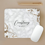 Tapis De Souris Élégant Marbre Parties scintillant or Monogramme N<br><div class="desc">Élégant tapis de souris avec marbre et faux or parties scintillant arrière - plan et police de calligraphie moderne pour votre nom ou vos initiales. Le mousepad comprend de l'espace pour ajouter votre nom ou votre monogramme, vous pouvez même ajouter votre logo si vous utilisez ce tapis de souris pour...</div>
