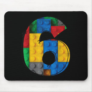 Tapis De Souris Enfant de 6 ans construisant un bloc pour son 6ème
