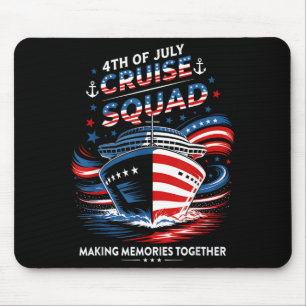 Tapis De Souris Équipage de croisière du 4 juillet faisant des sou