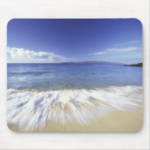 Tapis De Souris États-Unis, Hawaï, Maui, Vagues arrivant à Makena