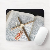 Tapis De Souris étiquette croix et prix sur la Bible (Avec souris)