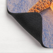 Tapis De Souris Étoiles de mer sur le sable blanc (Coin)