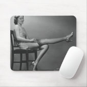 Tapis De Souris Femme s'asseyant sur la chaise (Avec souris)
