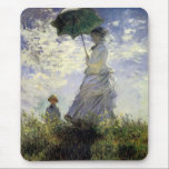 Tapis De Souris Femmes avec parasol ~ Madame Monet avec son fils<br><div class="desc">Tableau impressionniste vintage "Femmes avec un parasol ~ Madame Monet avec son fils" de Claude Monet, 1875.</div>