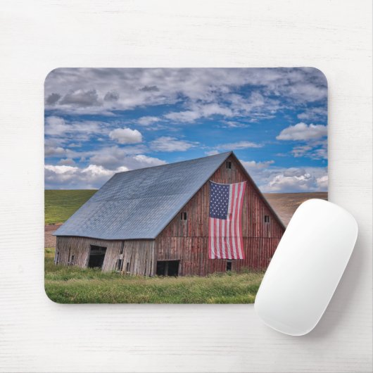 Tapis De Souris Fermes | Grange rouge rustique avec drapeau améric (Avec souris)