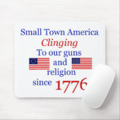 Tapis de souris fier de petite ville (Avec souris)