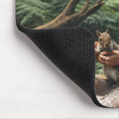 Tapis De Souris Fille Avec Écureuil Dans Le Bois (Coin)