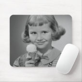 Tapis De Souris Fille mangeant la crème glacée (Avec souris)