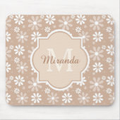 Tapis De Souris Fille Monogramme mignon Tan Daisy Fleurs et nom (Devant)