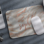 Tapis De Souris Fille rose or parties scintillant marbre élégant n<br><div class="desc">Marbre gris glam rose moderne et chic avec bordures de loterie mousepad avec script de calligraphie à la mode nom personnalisé.               Peut être un anniversaire parfait,  Sweet 16,  la remise des diplômes scolaires,  ou un cadeau de Noël pour elle.</div>