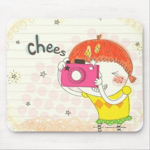 Tapis De Souris Fille tenant l'appareil-photo, cliquant sur