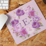 Tapis De Souris Fleur de pivoine Wreath Aquarelle Monogramme viole<br><div class="desc">Cette conception peut être personnalisée dans la zone fournie en modifiant la photo et/ou le texte. Vous pouvez également le customiser en cliquant sur Personnaliser ce Modèle, puis en choisissant l'option cliquer pour customiser et supprimer ou modifier la couleur de l'arrière - plan, ajouter du texte, modifier la couleur ou...</div>
