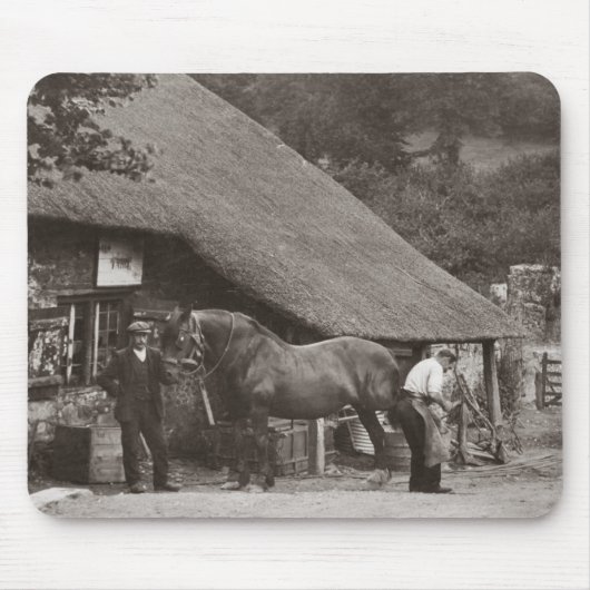 Tapis De Souris Forgeron chaussant un cheval (Devant)
